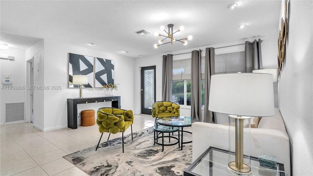 1715 NE 40th St 1715, Oakland Park, FL 33334