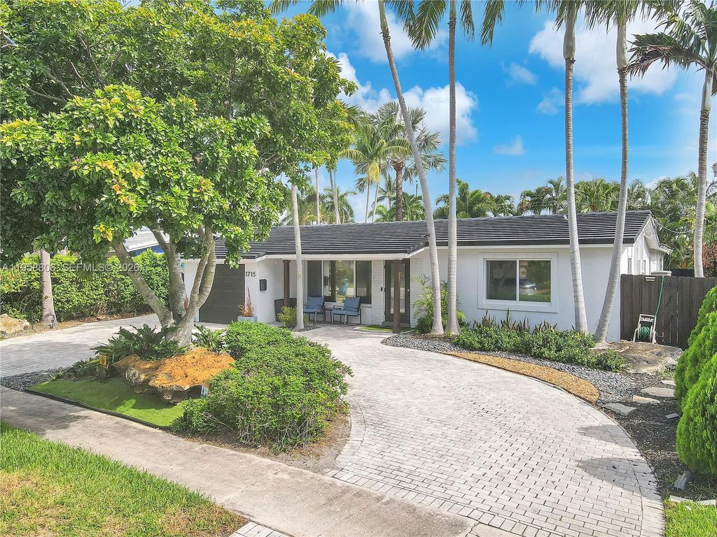 1715 NE 40th St 1715, Oakland Park, FL 33334