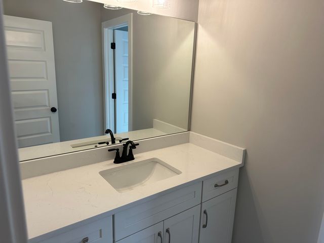 5372 KAITLYNN ROSE DR W, Lakeland, TN 38002