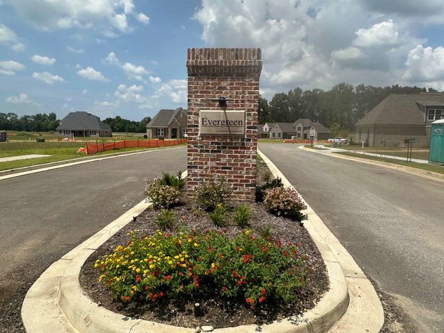 5372 KAITLYNN ROSE DR W, Lakeland, TN 38002