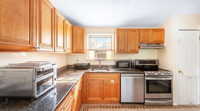 2 Pinetop Drive, Shirley, NY 11967