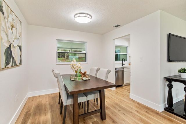 958 ORANGE AVENUE, Oviedo, FL 32765