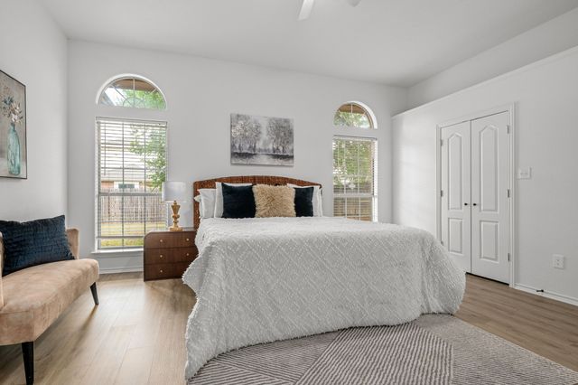 9041 San Joaquin Trail, Fort Worth, TX 76118