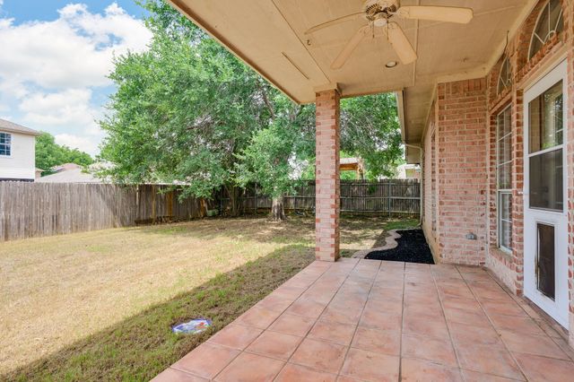 9041 San Joaquin Trail, Fort Worth, TX 76118