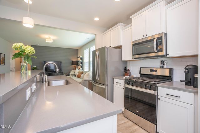 145 E Porthaven Way, Clayton, NC 27527