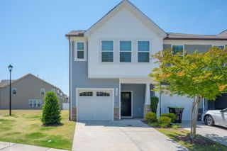 145 E Porthaven Way, Clayton, NC 27527
