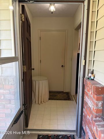 570 S May Street Apt 24, Southern Pines, NC 28387