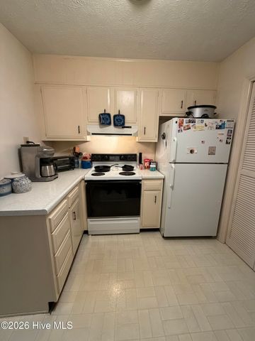 570 S May Street Apt 24, Southern Pines, NC 28387