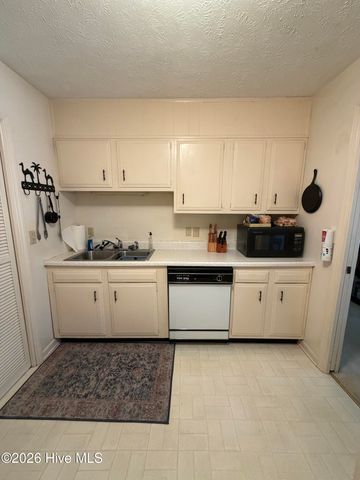 570 S May Street Apt 24, Southern Pines, NC 28387