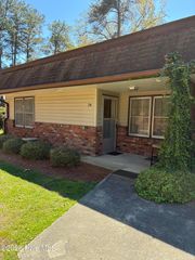 570 S May Street Apt 24, Southern Pines, NC 28387