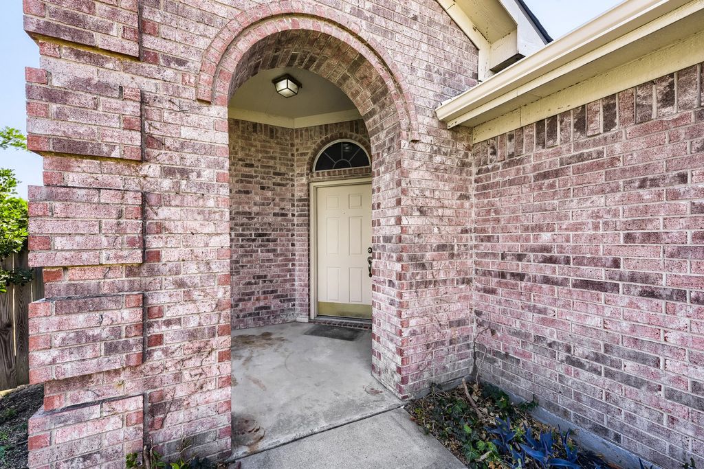 6221 Brooklynn Drive, Fort Worth, TX 76179 — photo 3