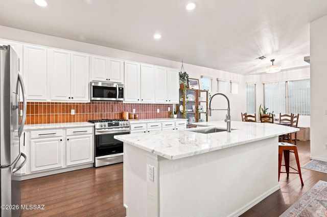3357 N Glove Mine Court, Tucson, AZ 85745