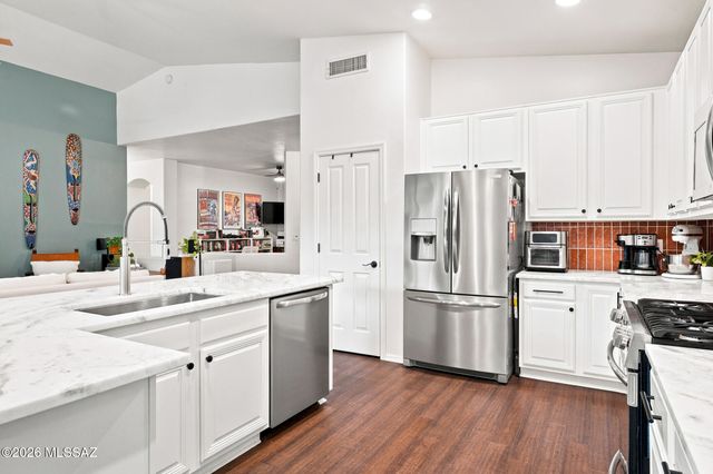3357 N Glove Mine Court, Tucson, AZ 85745
