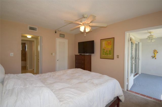 2161 NE 42nd Court 114, Lighthouse Point, FL 33064