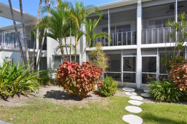 2161 NE 42nd Court 114, Lighthouse Point, FL 33064
