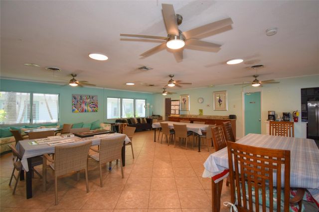 2161 NE 42nd Court 114, Lighthouse Point, FL 33064