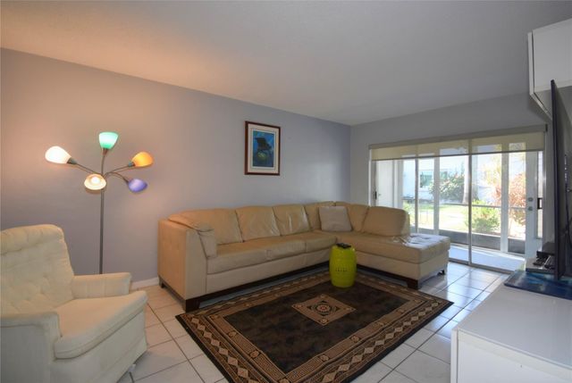 2161 NE 42nd Court 114, Lighthouse Point, FL 33064