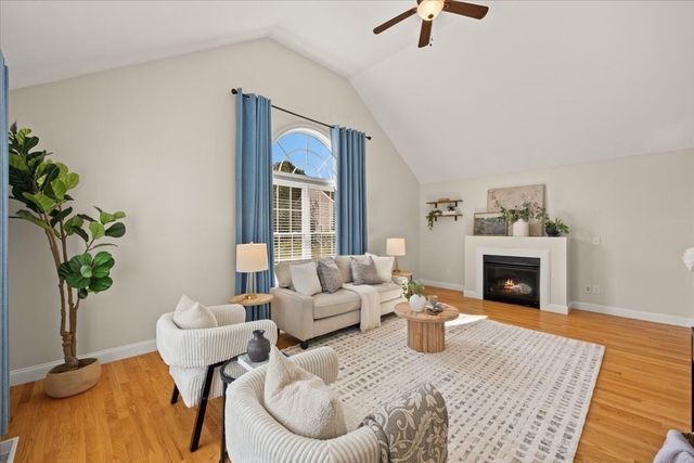 4 Look Out Circle, Middleboro, MA 02346
