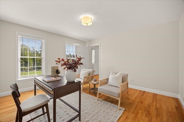 4 Look Out Circle, Middleboro, MA 02346