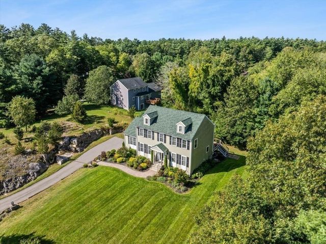 4 Look Out Circle, Middleboro, MA 02346