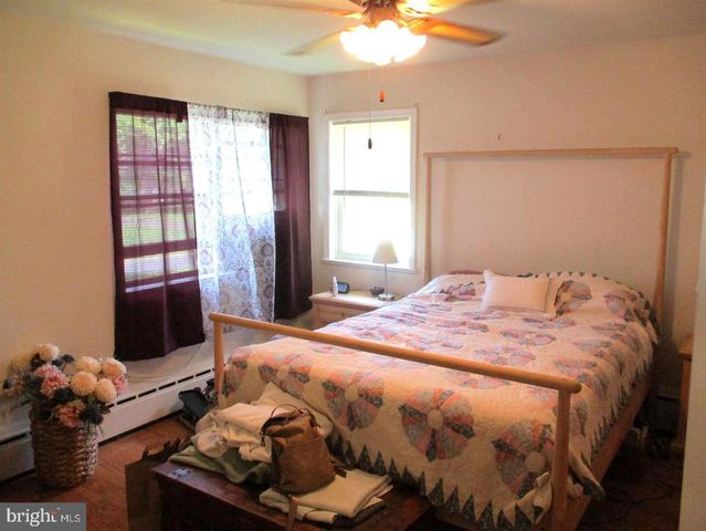 52 PAISLEY RD, Richboro, PA 18954