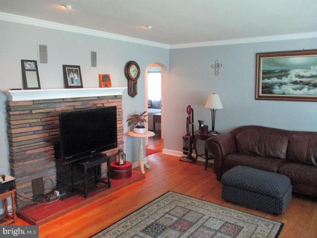 52 PAISLEY RD, Richboro, PA 18954