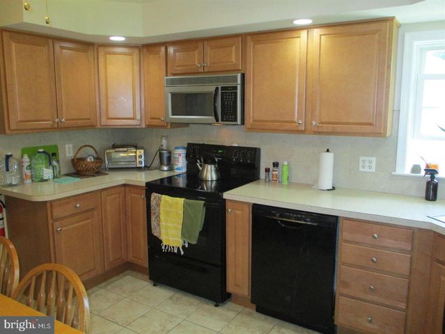 52 PAISLEY RD, Richboro, PA 18954