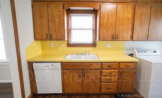 1119 S Florence Avenue, Tulsa, OK 74104