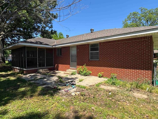 1209 Basil Street, Corning, AR 72422