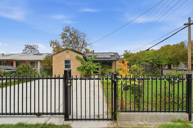 2497 E Marsh St, Stockton, CA 95205