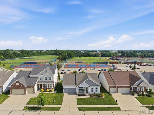 131 Countryshire Drive, Lake St Louis, MO 63367