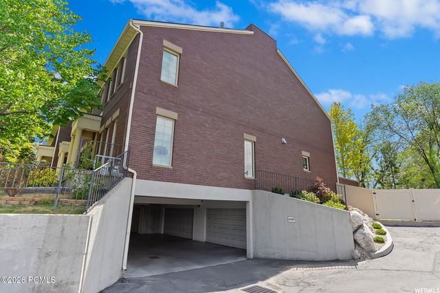 918 E Sage Park Lane, Salt Lake City, UT 84117