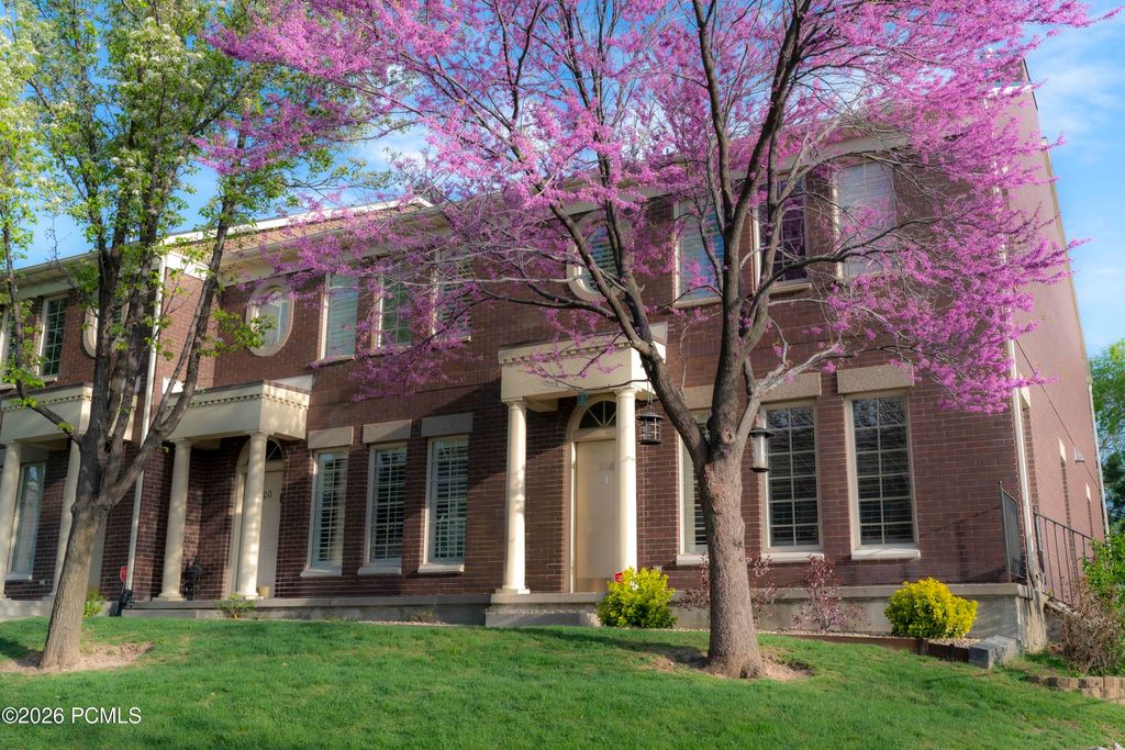 918 E Sage Park Lane, Salt Lake City, UT 84117