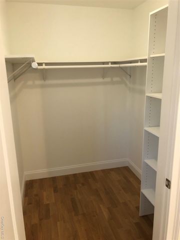 147 Main Street 2-H, Mineola, NY 11501