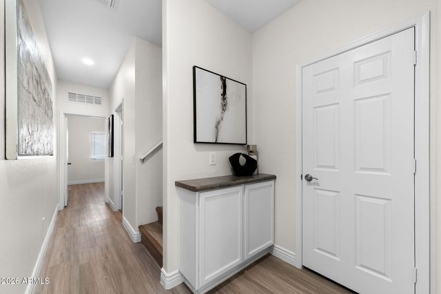 2723 E SCHILIRO Circle, Phoenix, AZ 85032