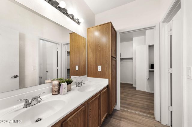 2723 E SCHILIRO Circle, Phoenix, AZ 85032