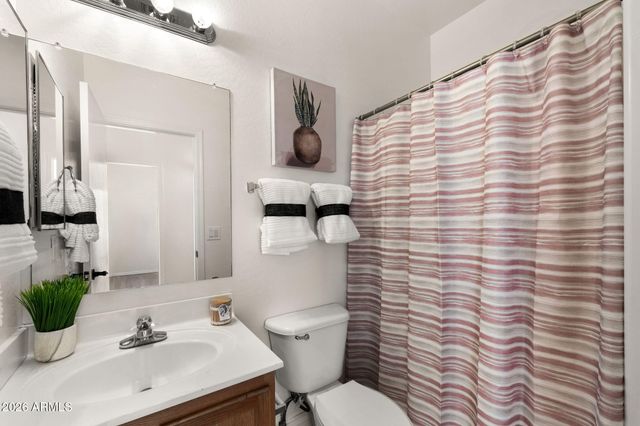 2723 E SCHILIRO Circle, Phoenix, AZ 85032