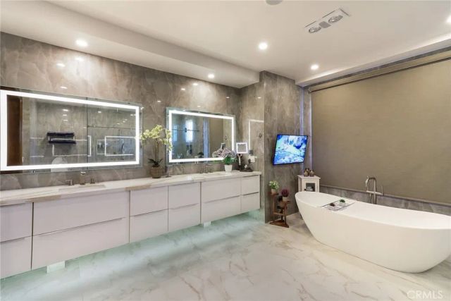 725 Carriage House Drive, Arcadia, CA 91006
