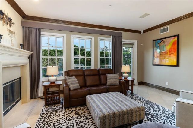 725 Carriage House Drive, Arcadia, CA 91006