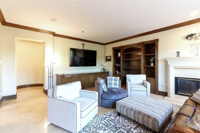 725 Carriage House Drive, Arcadia, CA 91006
