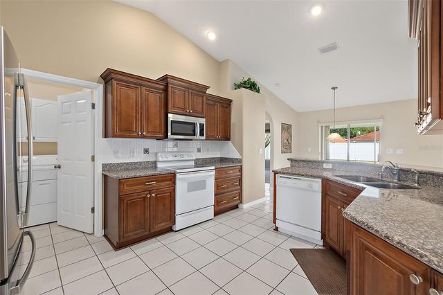 19 PORTIA LANE, Palm Coast, FL 32164