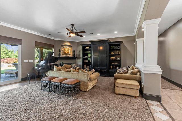 29533 E Chapman Way, Escalon, CA 95320