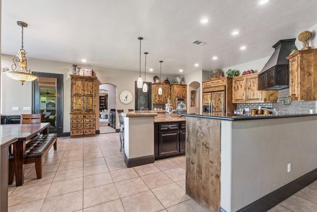 29533 E Chapman Way, Escalon, CA 95320