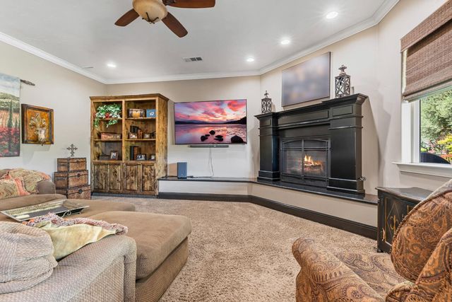 29533 E Chapman Way, Escalon, CA 95320