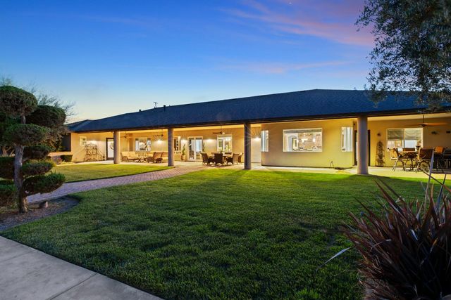 29533 E Chapman Way, Escalon, CA 95320