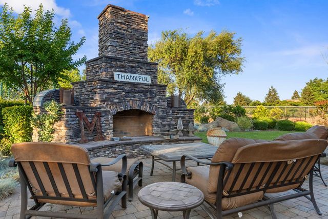 29533 E Chapman Way, Escalon, CA 95320