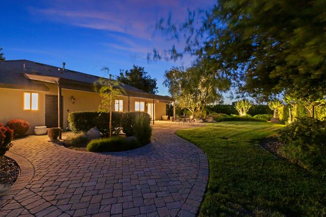 29533 E Chapman Way, Escalon, CA 95320