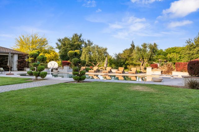 29533 E Chapman Way, Escalon, CA 95320