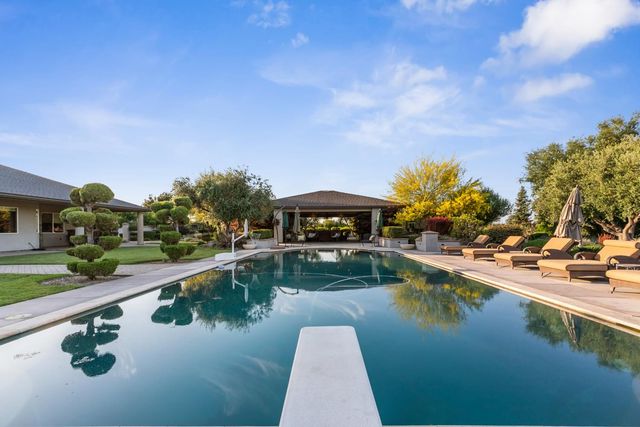 29533 E Chapman Way, Escalon, CA 95320