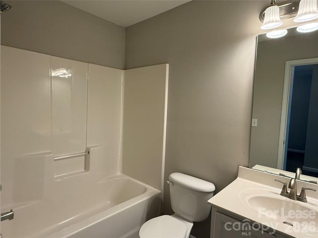 2152 Whispering Way, Charlotte, NC 28212